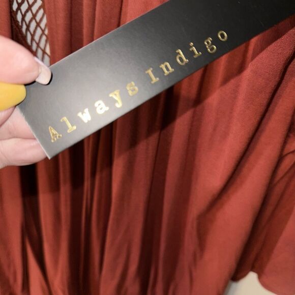 Elegant Rust Kimono with Lace Detail - Picture 6 of 6